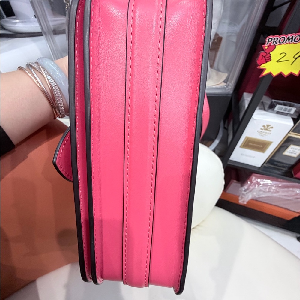 AUTHENTIC LOUISVUITON PONT 9 retail $4200 sale $1250 - Picture 9 of 16